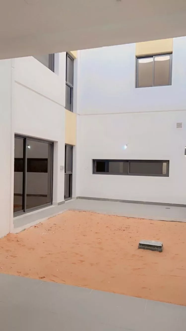 فيلا للإيجار في شارع شمس الدين البخاري, حي مطار الملك خالد الدولي, مدينة الرياض, منطقة الرياض صورة 5