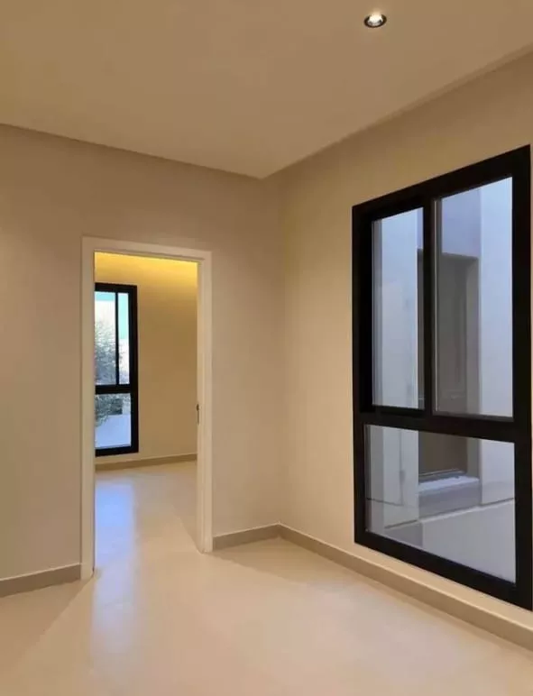 فيلا للإيجار في شارع رقم 2072, حي سدرة, مدينة الرياض, منطقة الرياض 5