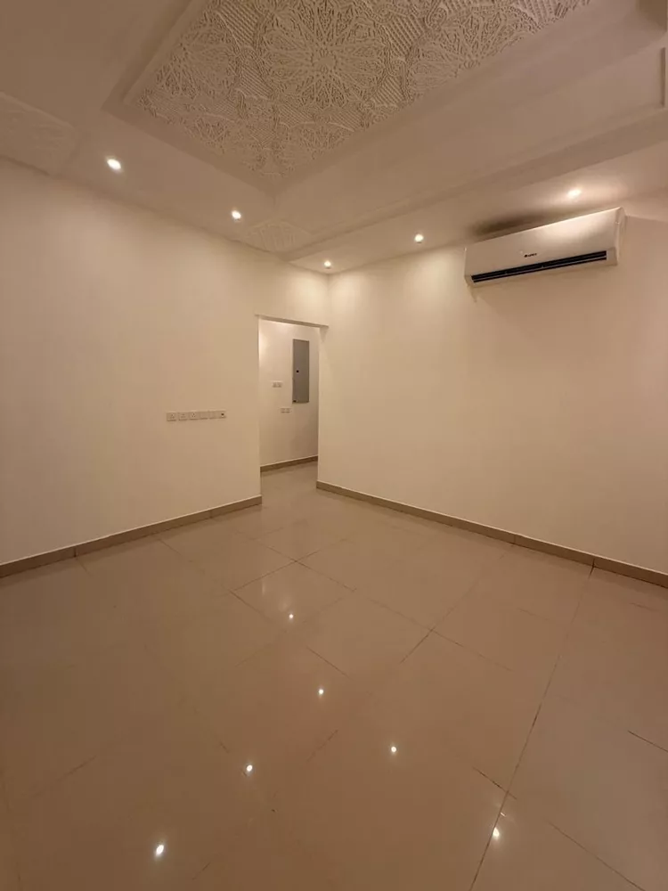 Floor for Rent in Riyadh Al Yasmin صورة 4