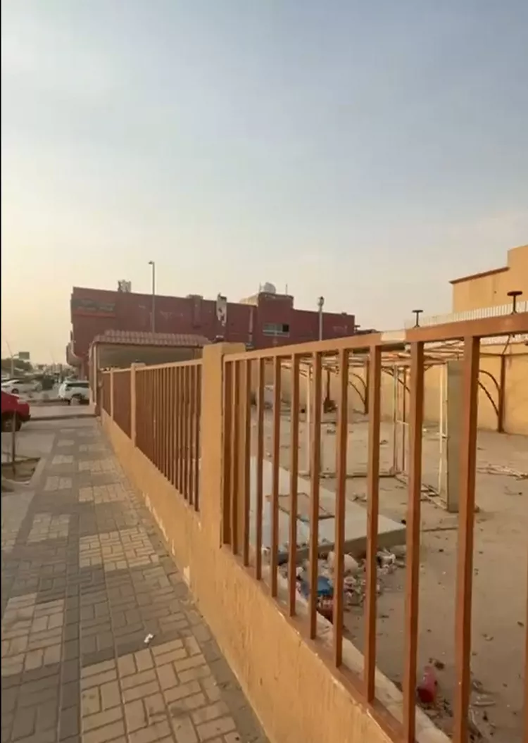 أرض للبيع في شارع هارون الرشيد, حي الفيحاء, مدينة الرياض, منطقة الرياض 1 صورة
