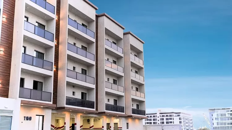 شقة للإيجار في حي الحمراء, مدينة الخبر, المنطقة الشرقية