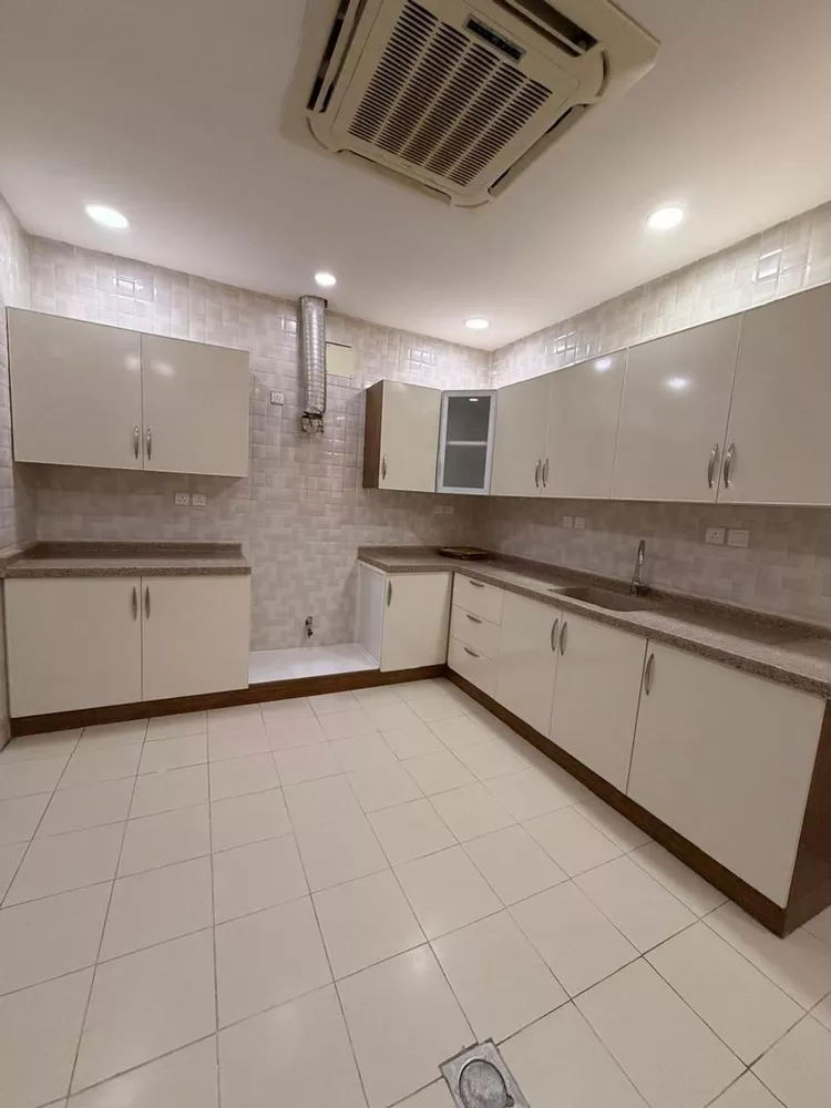 Floor for Rent in Riyadh Al Yasmin صورة 3