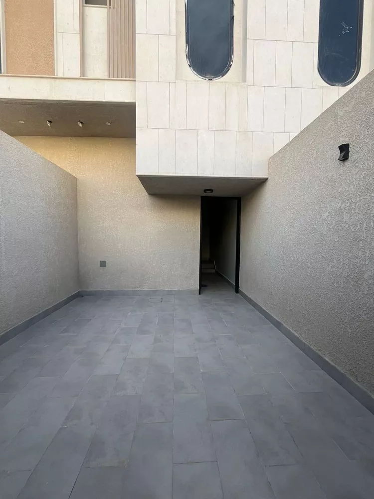 فيلا للإيجار في شارع إبراهيم بن حسين, حي الرمال, مدينة الرياض, منطقة الرياض صورة 2