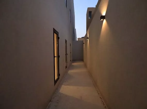 Floor for Rent in Riyadh Al Yasmin ุตูุฑุฉ 2