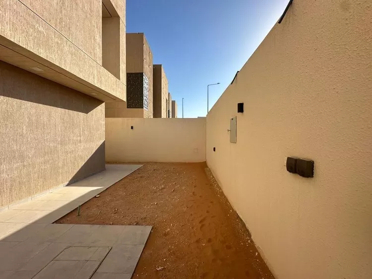 Villa for Rent in Riyadh An Narjis 22