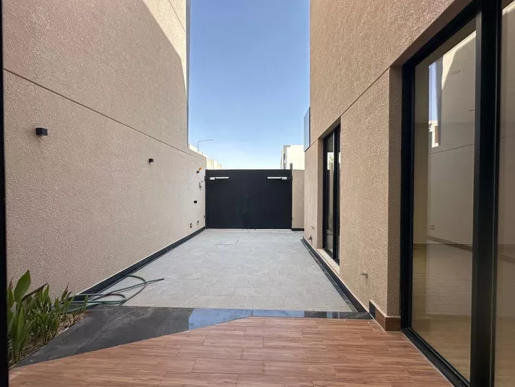 فيلا للإيجار في شارع طريق عثمان بن عفان, حي النرجس, مدينة الرياض, منطقة الرياض صورة 5