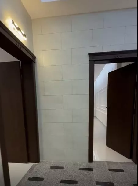 شقة للإيجار في شارع أم النور, حي الريان, مدينة جدة, منطقة مكة المكرمة صورة 3
