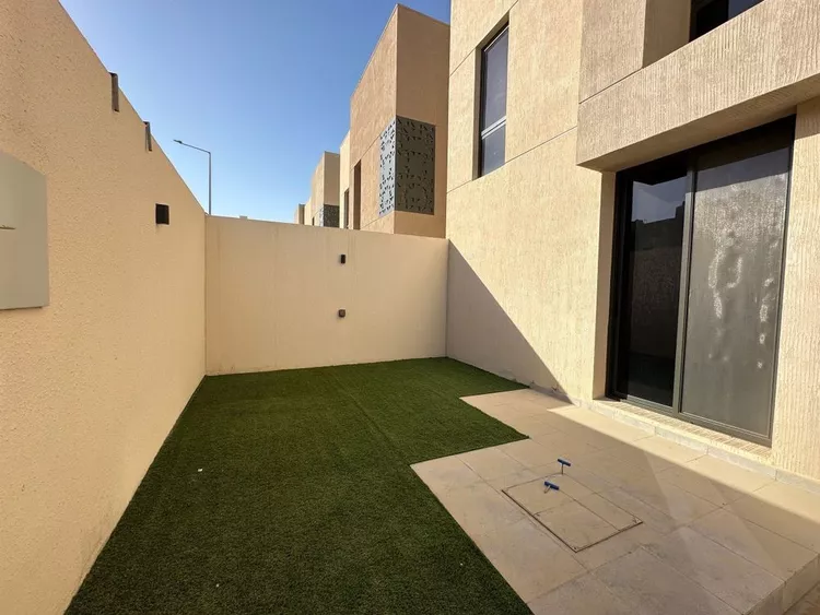 فيلا للإيجار في شارع شهيد الدين ثم الوطن زيد بن علي, حي النرجس, مدينة الرياض, منطقة الرياض صورة 3