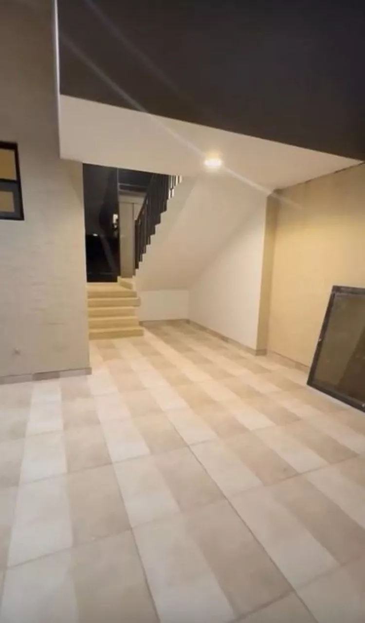 Floor for Rent in Riyadh Al Arid صورة 2