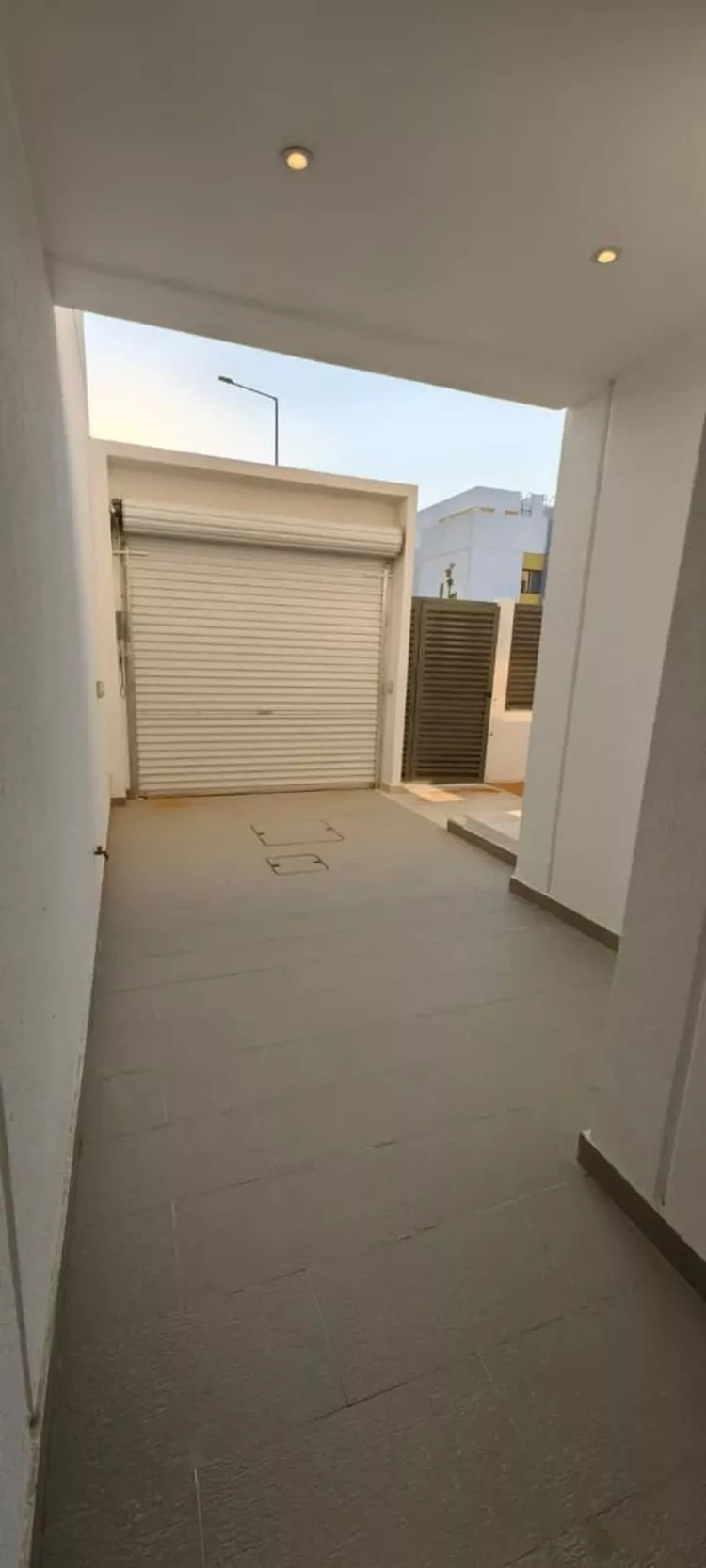 فيلا للإيجار في شارع شمس الدين البخاري, حي مطار الملك خالد الدولي, مدينة الرياض, منطقة الرياض صورة 3