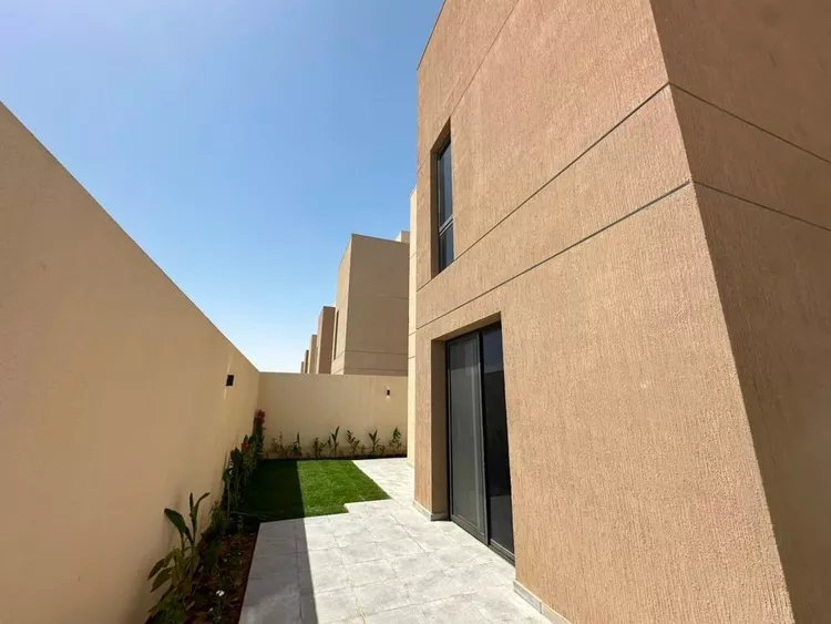 فيلا للبيع في شارع شهيد الدين ثم الوطن زيد بن علي, حي النرجس, مدينة الرياض, منطقة الرياض 6