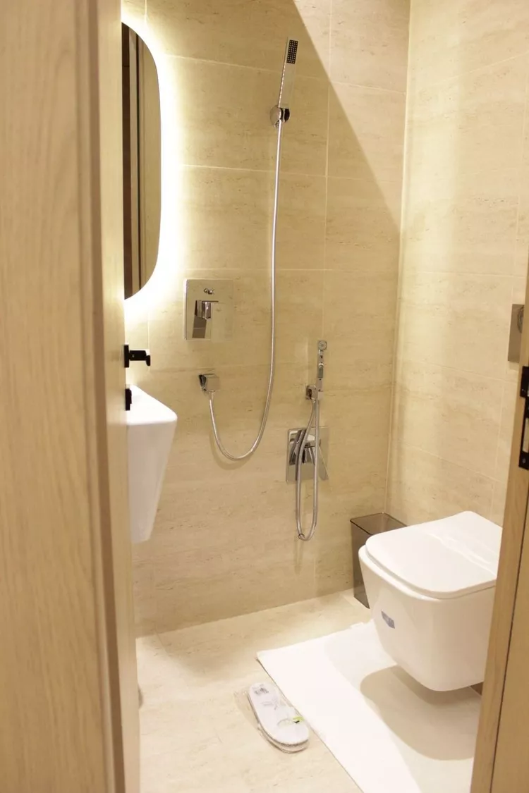 Floor for Rent in Riyadh As Sahafah 8