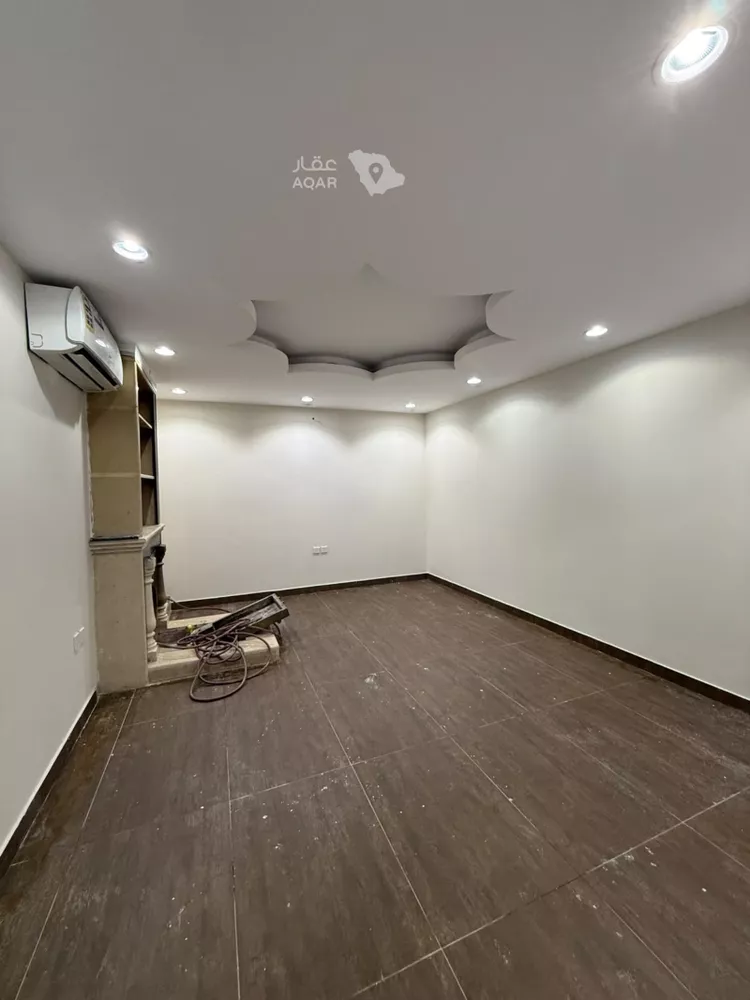 Floor for Rent in Riyadh Al Arid 8