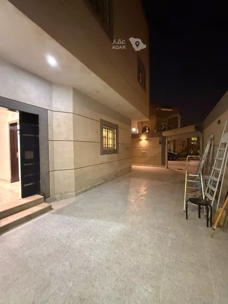 Floor for Rent in Riyadh Al Arid 6