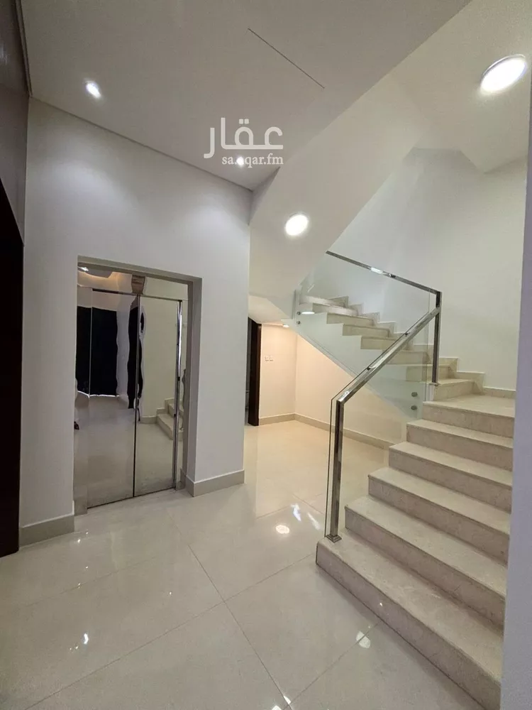 فيلا للإيجار في شارع علي بن الغدير, حي العارض, مدينة الرياض, منطقة الرياض صورة 4