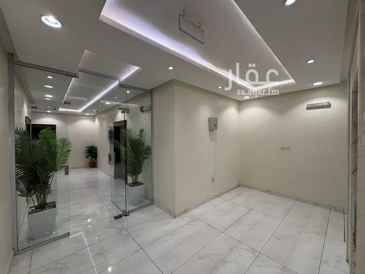 مكتب تجاري للإيجار في شارع الأمير خالد بن بندر بن عبدالعزيز, حي العارض, مدينة الرياض, منطقة الرياض صورة 5