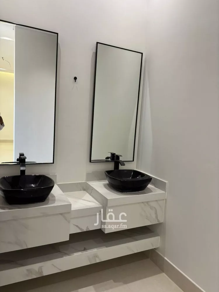 فيلا للإيجار في شارع علي بن الغدير, حي العارض, مدينة الرياض, منطقة الرياض صورة 3