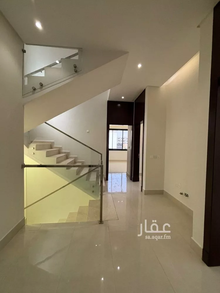 فيلا للإيجار في شارع علي بن الغدير, حي العارض, مدينة الرياض, منطقة الرياض صورة 2