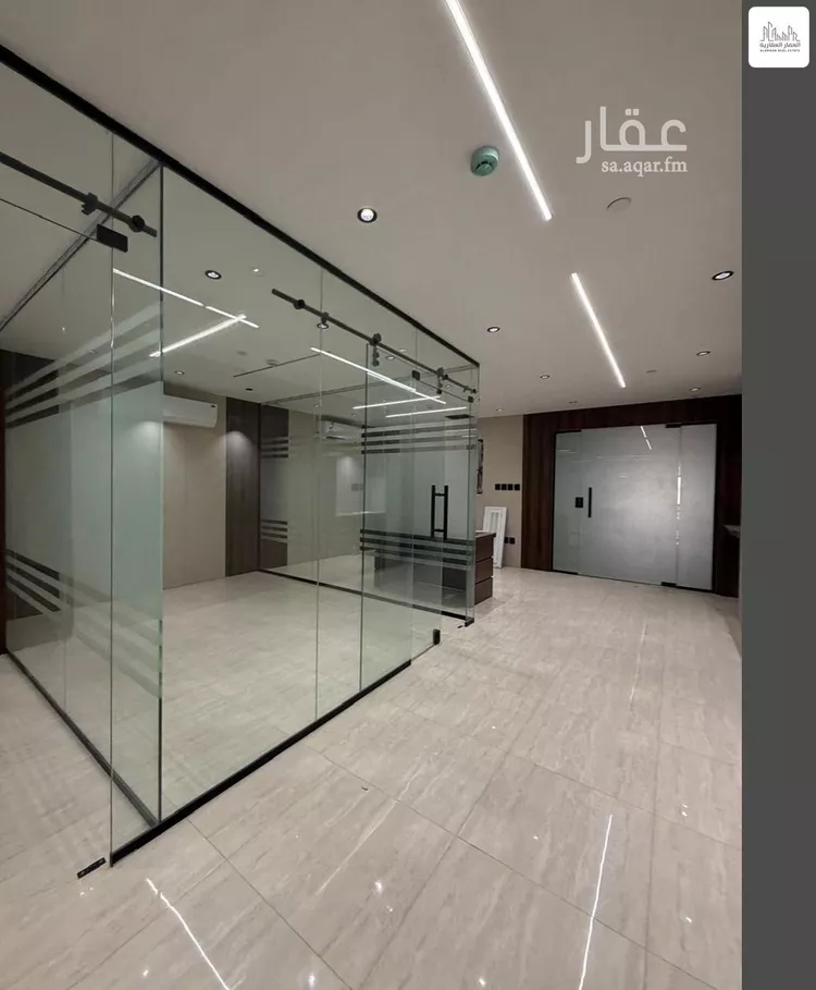 محل للإيجار في شارع الملك فهد الفرعي, حي العليا, مدينة الرياض, منطقة الرياض صورة 2