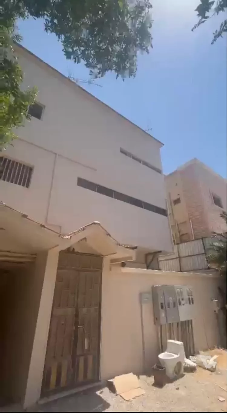 Building for Sale in Dammam Al Badiyah