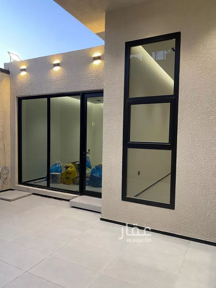 دور للبيع في شارع عبدالوهاب بن مجاهد, حي البيان, مدينة الرياض, منطقة الرياض