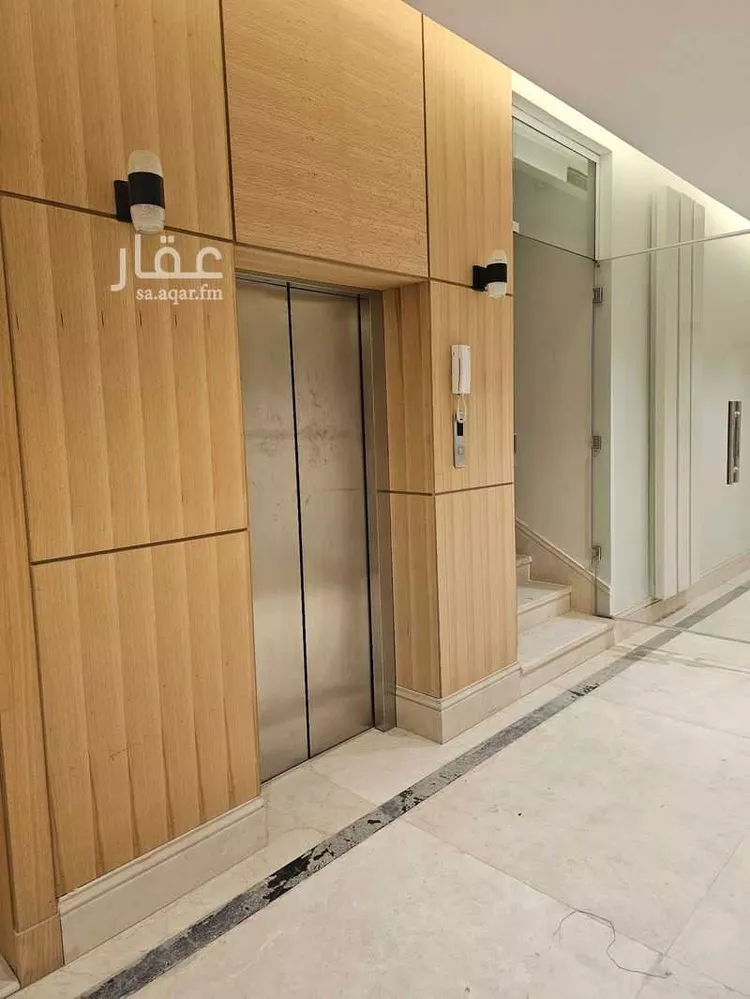 عمارة للبيع في شارع عسفان, حي النرجس, مدينة الرياض, منطقة الرياض 7