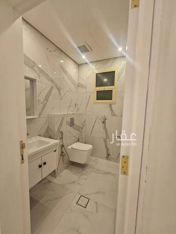 Villa for Sale in Riyadh Al Malqa 17