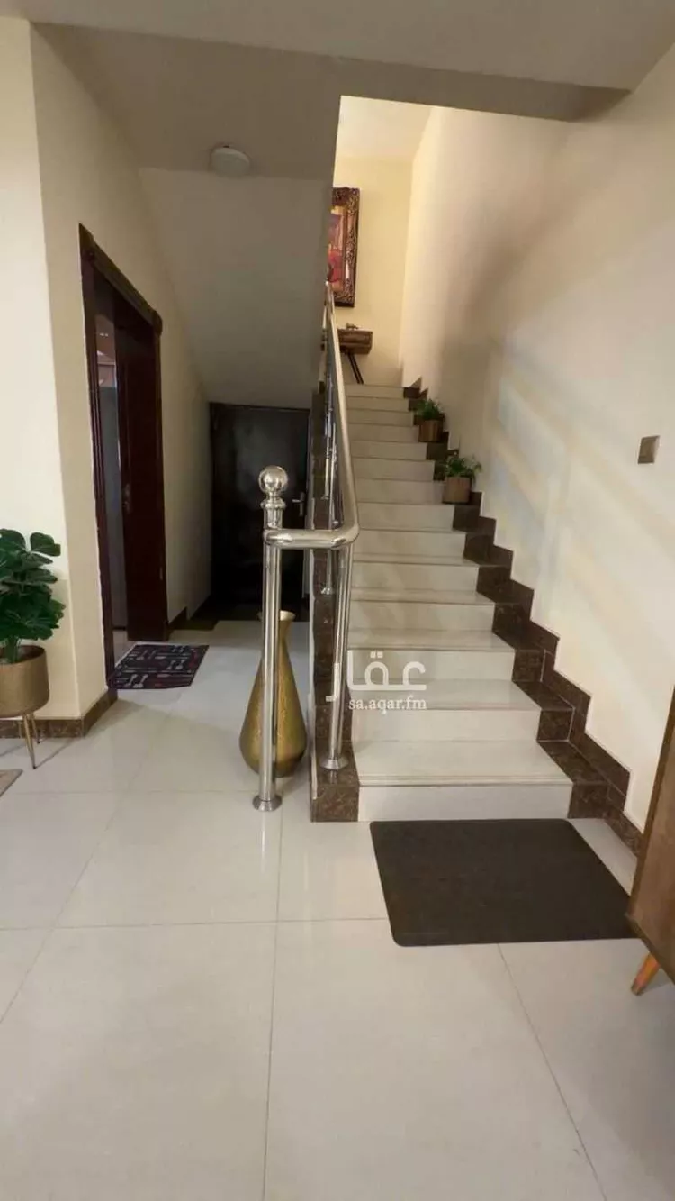 فيلا للبيع في شارع الحسان, حي لبن, مدينة الرياض, منطقة الرياض صورة 5