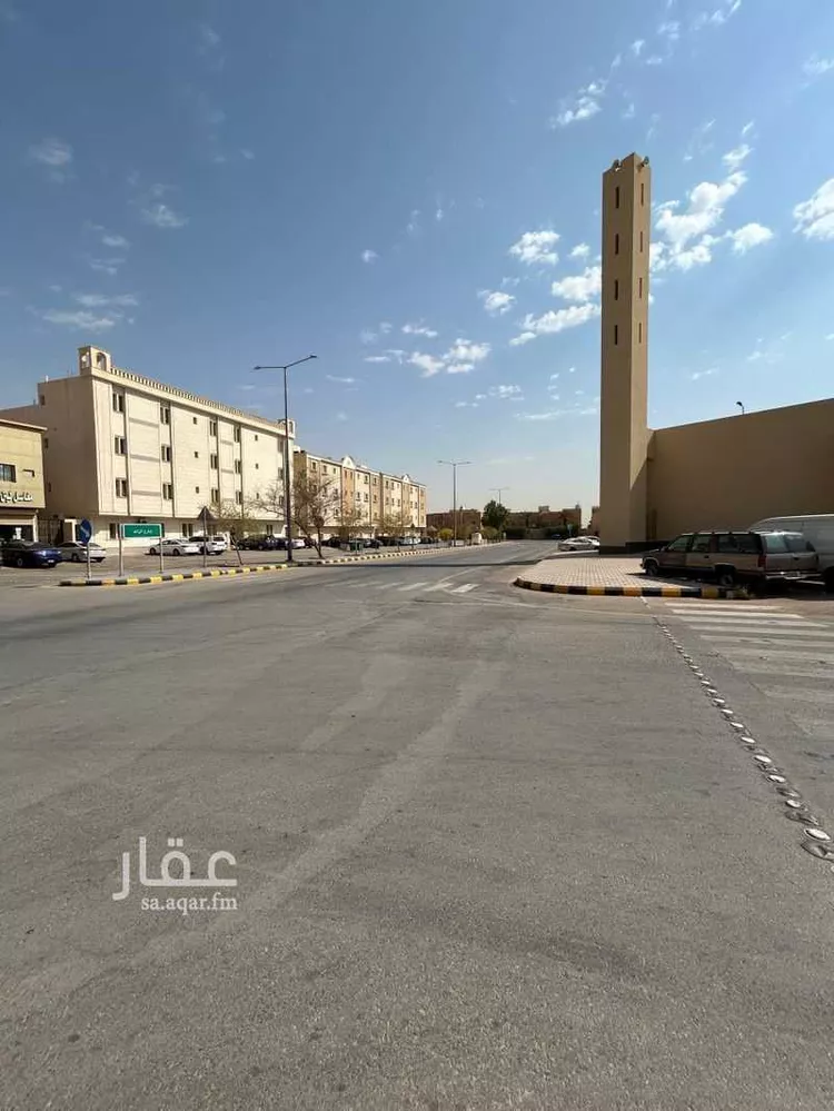 عمارة للبيع في شارع الرائد, حي لبن, مدينة الرياض, منطقة الرياض صورة 5