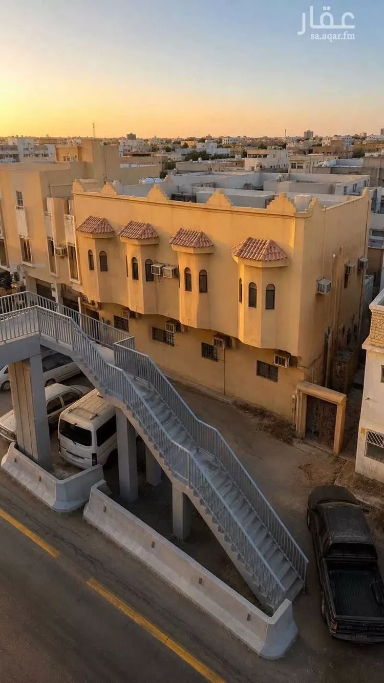 Building for Sale in Riyadh Al Uraija Al Wusta