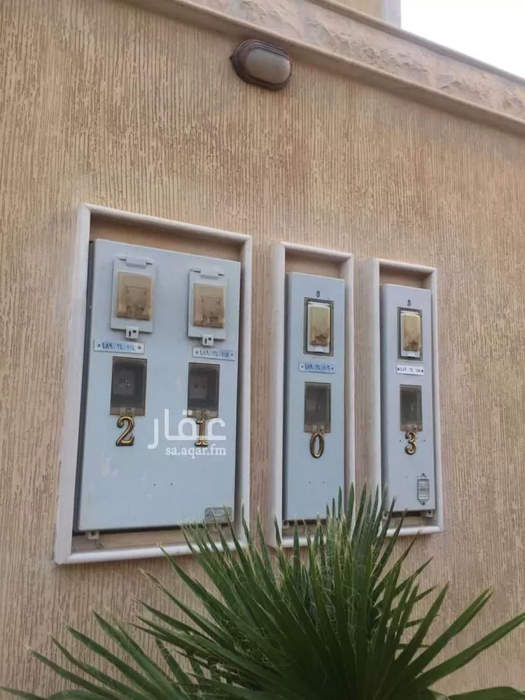 فيلا للبيع في شارع الثريا, حي لبن, مدينة الرياض, منطقة الرياض صورة 2