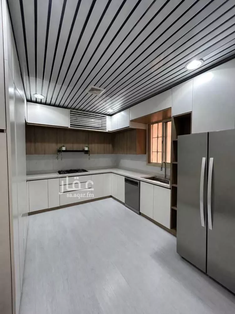 فيلا للبيع في شارع الخطيب التبريزي, حي عكاظ, مدينة الرياض, منطقة الرياض 9
