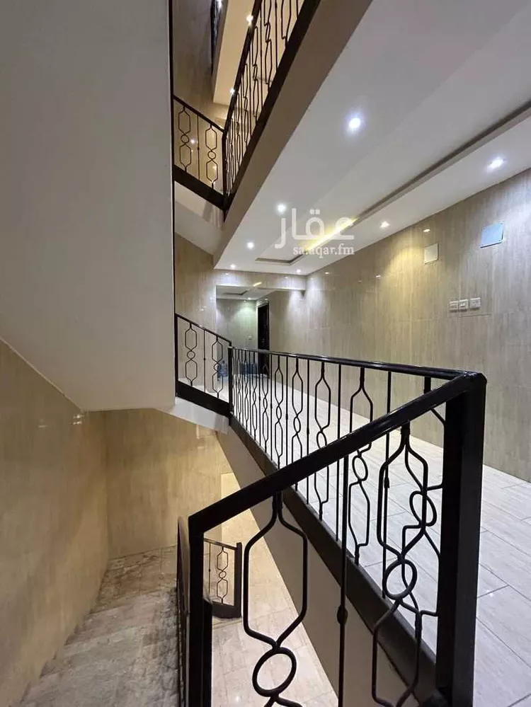 عمارة للبيع في شارع الرائد, حي لبن, مدينة الرياض, منطقة الرياض صورة 4