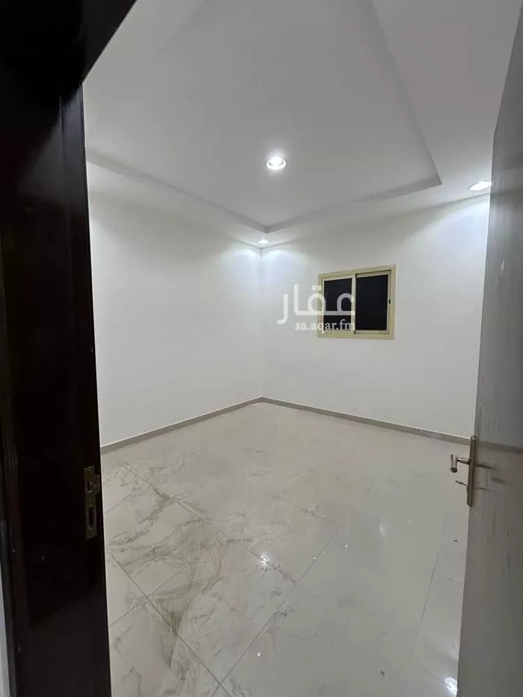 عمارة للإيجار في شارع الفرسان, حي ظهرة لبن, مدينة الرياض, منطقة الرياض 6