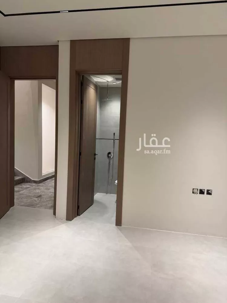 دور للبيع في شارع عام, حي المعيزيلة, مدينة الرياض, منطقة الرياض صورة 2