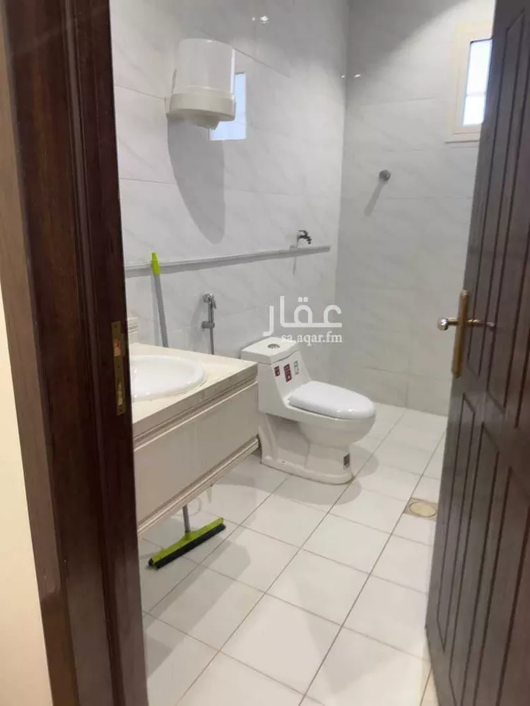 فيلا للإيجار في شارع الشمالية, حي السعادة, مدينة الرياض, منطقة الرياض صورة 5