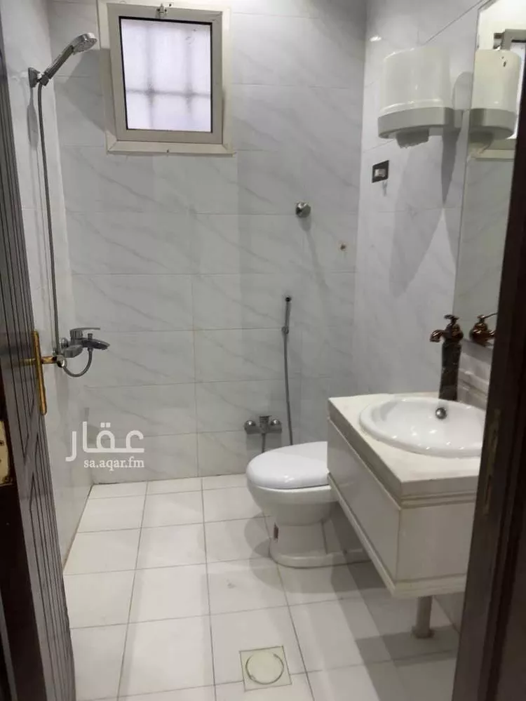 فيلا للإيجار في شارع الشمالية, حي السعادة, مدينة الرياض, منطقة الرياض 1 صورة