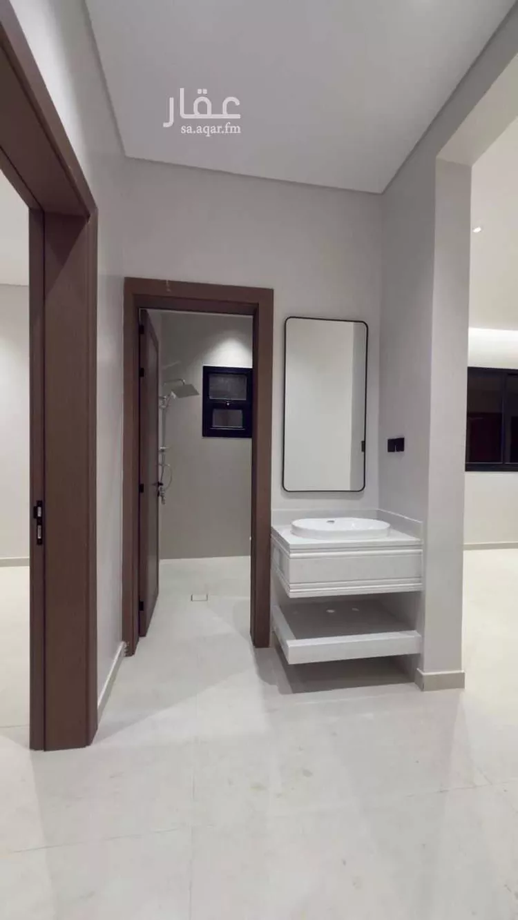 فيلا للبيع في شارع أبي القاسم بن مكي, حي طيبة, مدينة الرياض, منطقة الرياض 9