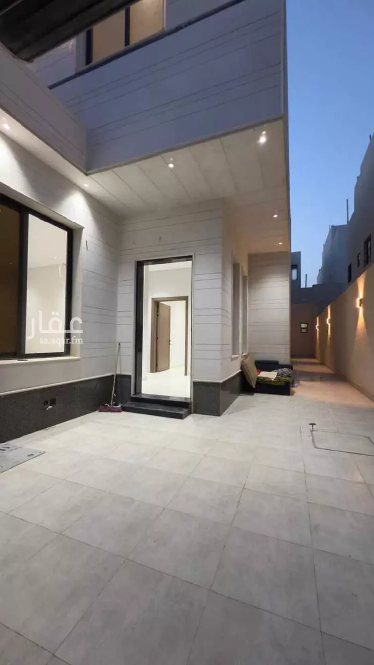 دور للبيع في شارع أبي القاسم بن مكي, حي طيبة, مدينة الرياض, منطقة الرياض صورة 4