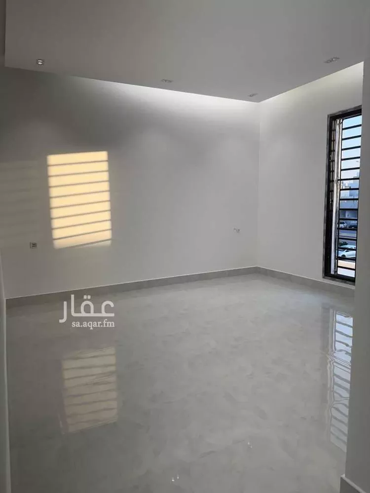 دور للبيع في شارع البريد, حي السعادة, مدينة الرياض, منطقة الرياض 11