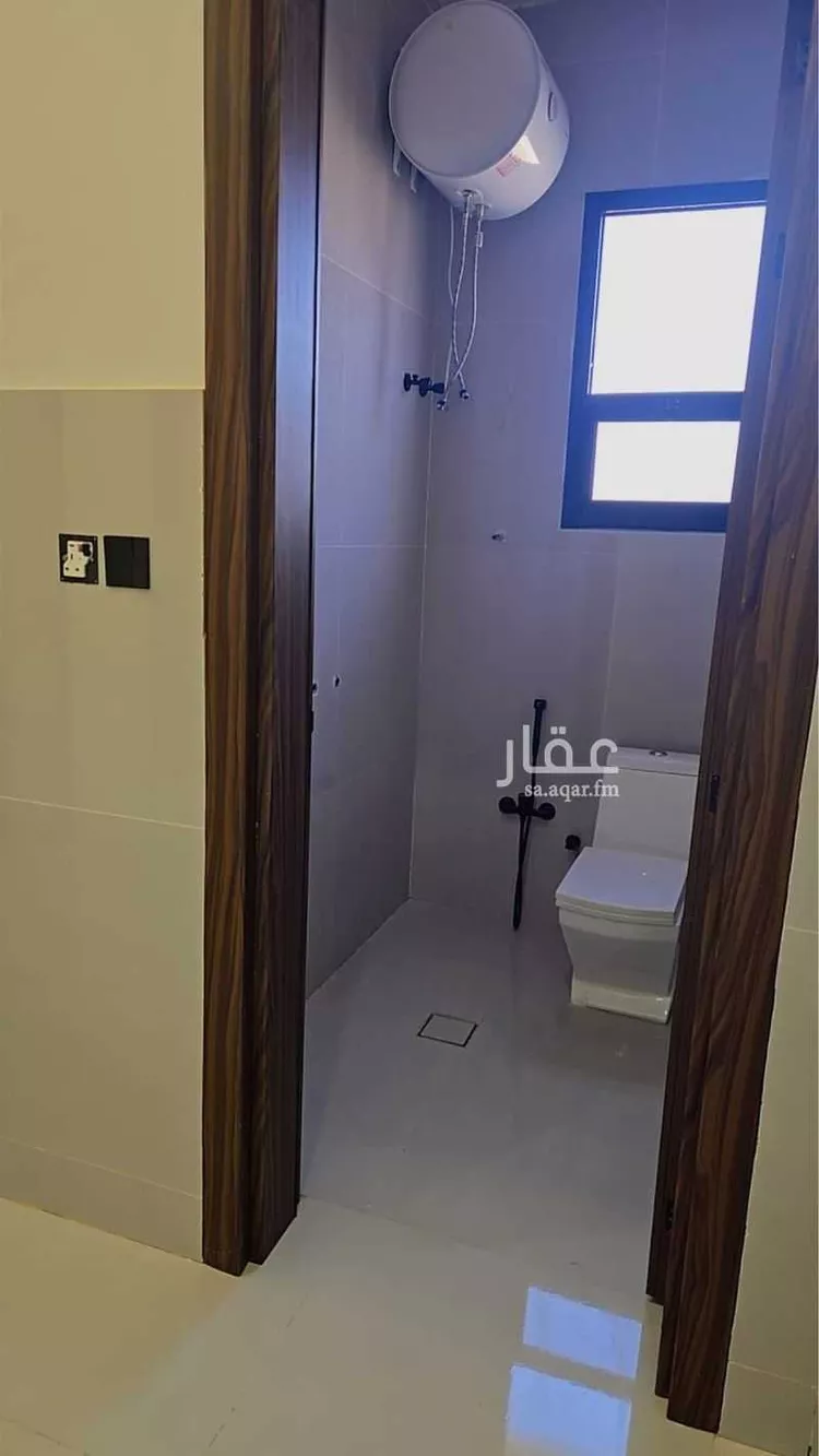فيلا للبيع في شارع عام, حي المعيزيلة, مدينة الرياض, منطقة الرياض 8