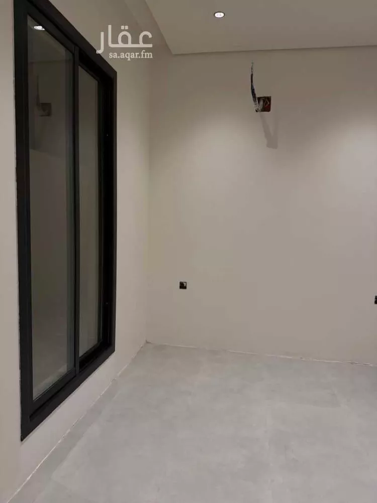 دور للبيع في شارع عام, حي المعيزيلة, مدينة الرياض, منطقة الرياض صورة 5