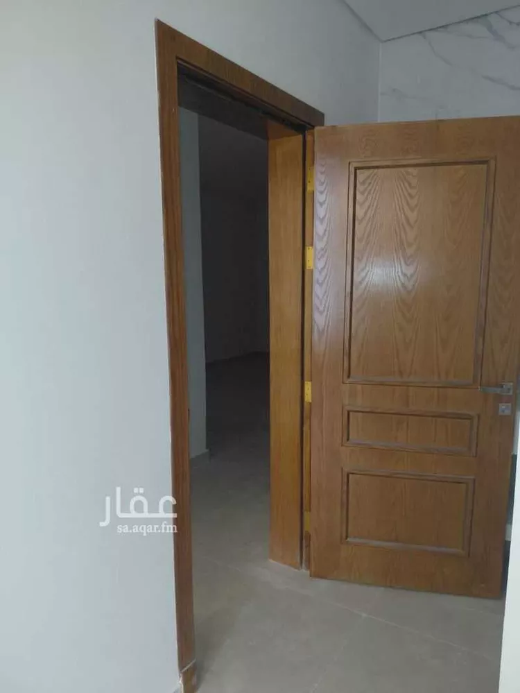 عمارة للإيجار في شارع الامير عبدالمجيد ابن عبدالعزيز, حي مدينة العمال, مدينة الخبر, المنطقة الشرقية 11