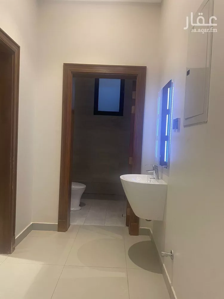 فيلا للإيجار في شارع عبدالله بن علي العمودي, حي القيروان, مدينة الرياض, منطقة الرياض صورة 4