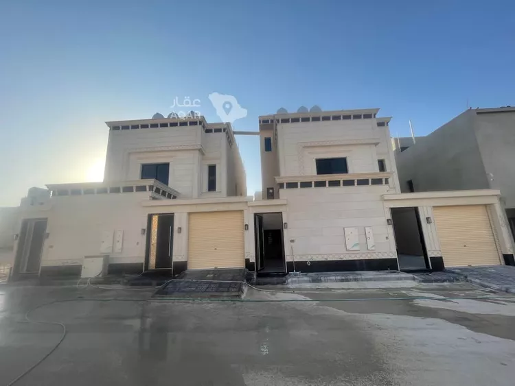 Floor for Sale in Riyadh Al Janadriyah