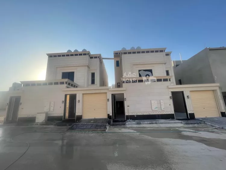 Floor for Sale in Riyadh Al Janadriyah