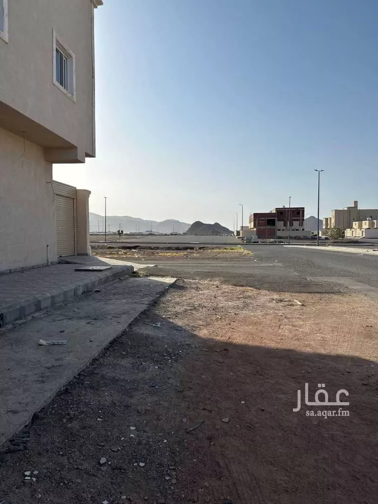 محل للإيجار في شارع خميس ابن على الحوزى الواسطى, حي ورقان, مدينة المدينة المنورة, منطقة المدينة المنورة صورة 4