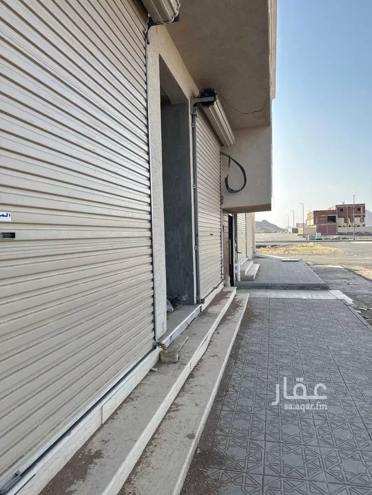 محل للإيجار في شارع خميس ابن على الحوزى الواسطى, حي ورقان, مدينة المدينة المنورة, منطقة المدينة المنورة 10