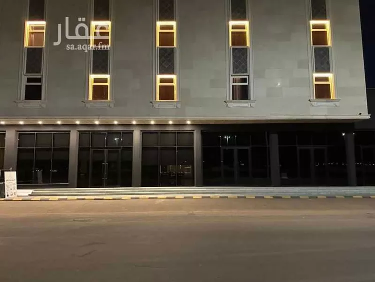 محل للإيجار في شارع خديجة بنت خويلد, حي البوادي, مدينة تبوك, منطقة تبوك صورة 2