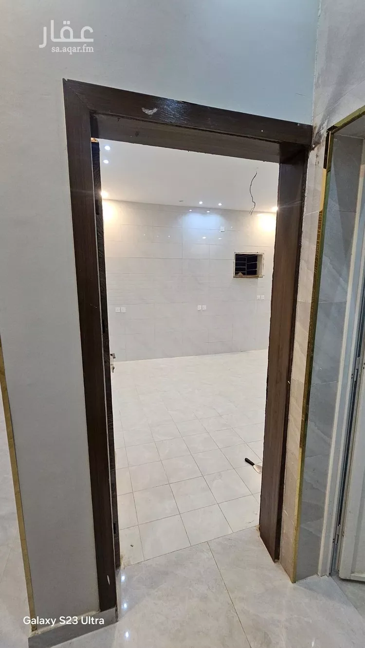 دور للبيع في شارع المنصور, حي الورود, مدينة صامطة, منطقة جازان صورة 3